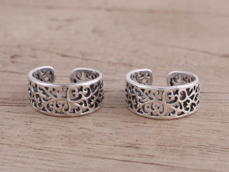 Alluring Vines Artisan Crafted Sterling Silver Toe Rings (Pair) from India For Sale